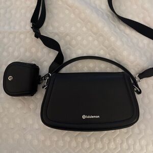 leather alternative crossbody bag 1.5l 